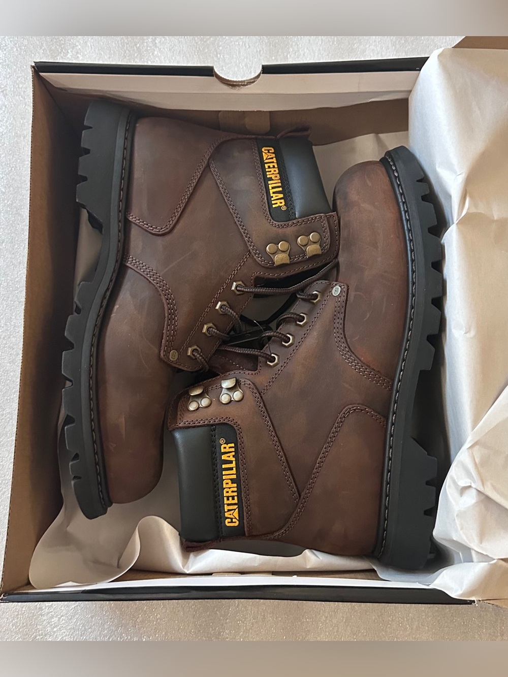 NWT. CAT Men's Second Shift Steel Toe Work
Boot - Dark Brown - P89586 Size 10.5